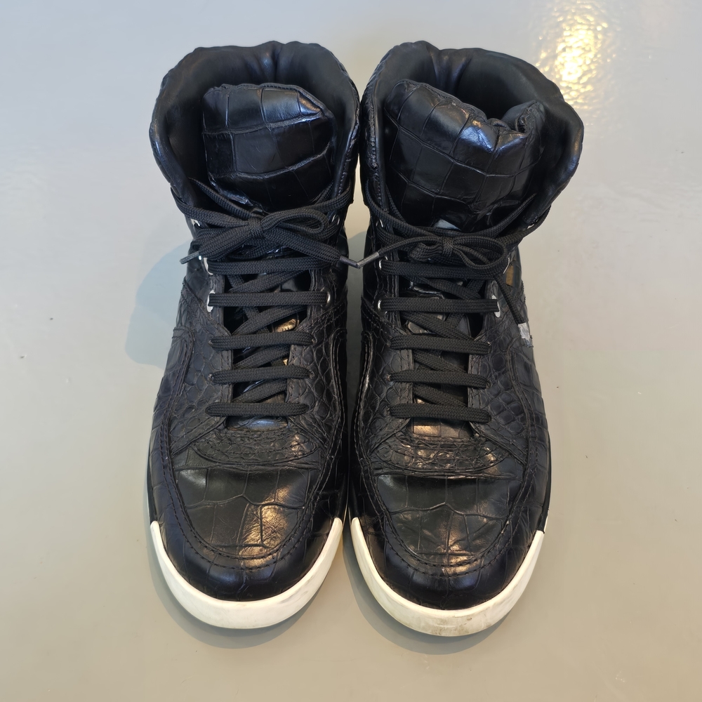 2019 Croc-Embossed Leather Sneakers